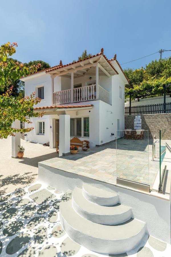 Liagka Villa Skopelos Town Room photo