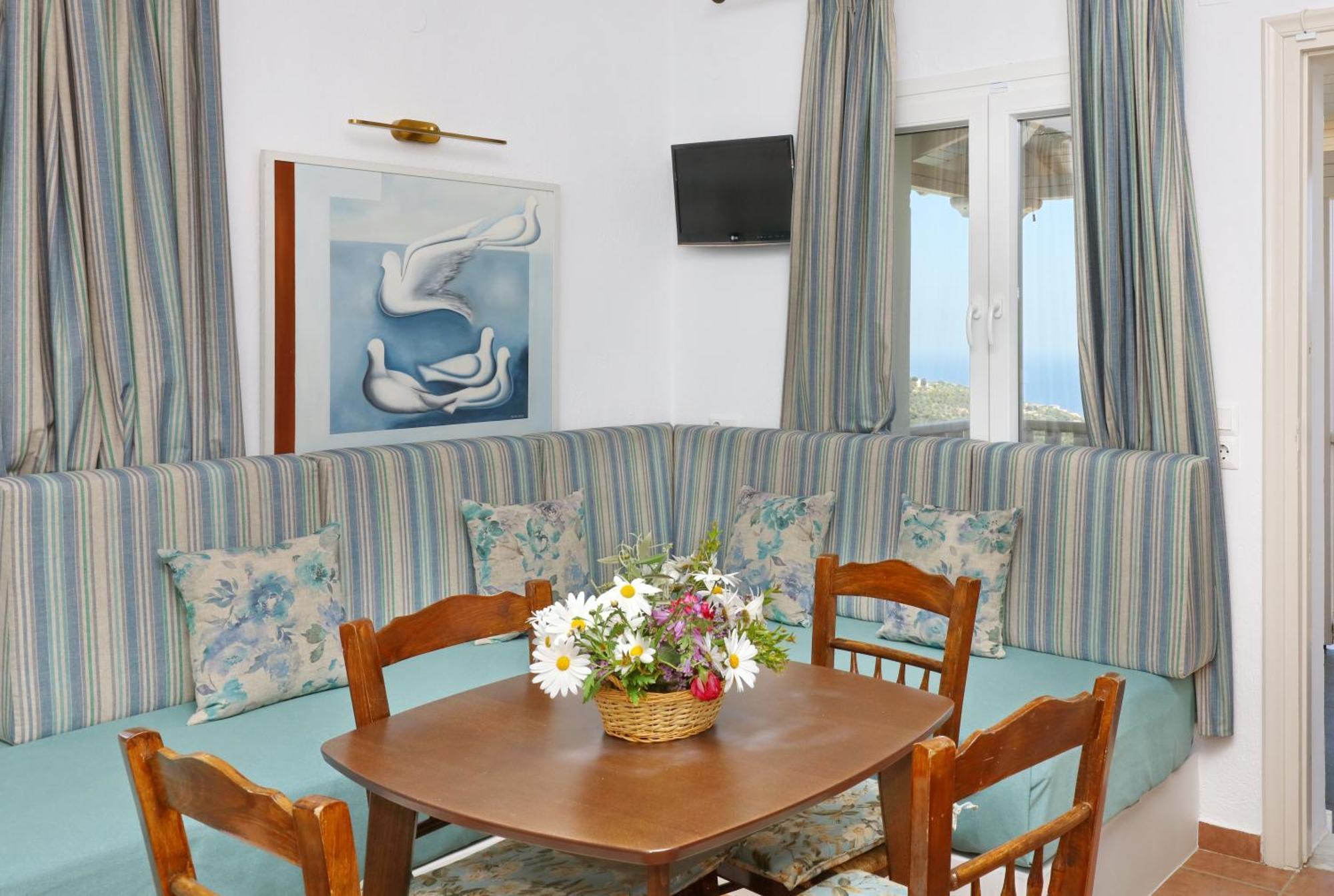 Liagka Villa Skopelos Town Exterior photo
