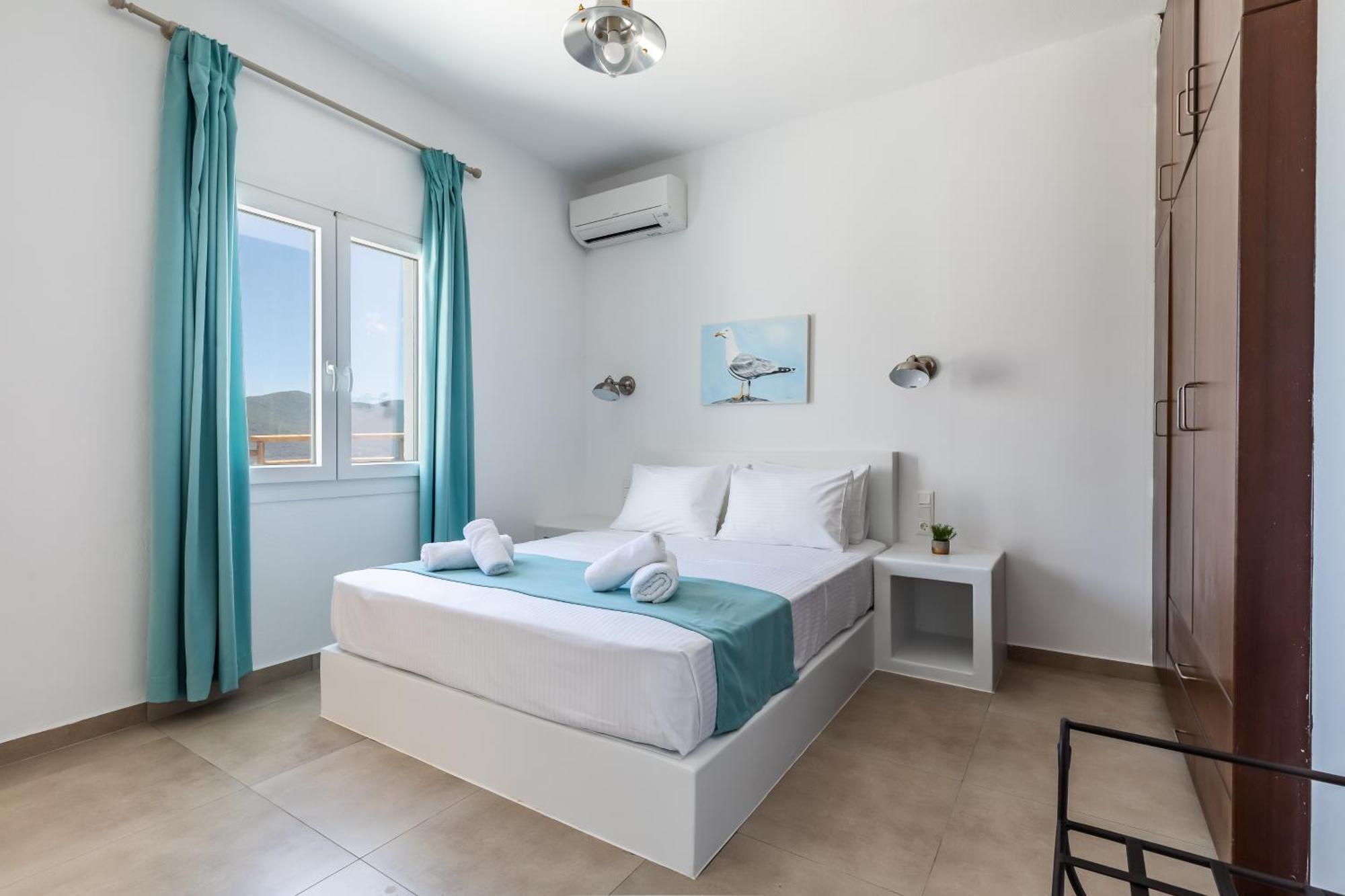 Liagka Villa Skopelos Town Room photo
